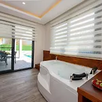 Sidera Villa